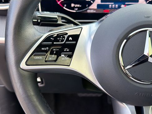 Used 2025 Mercedes-Benz C 300 C 300 image 38