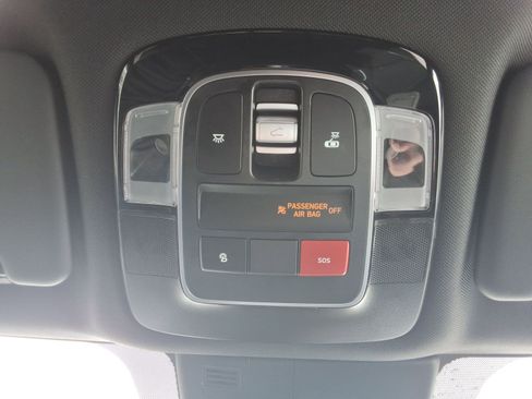 Used 2024 Hyundai Santa Cruz Limited image 19