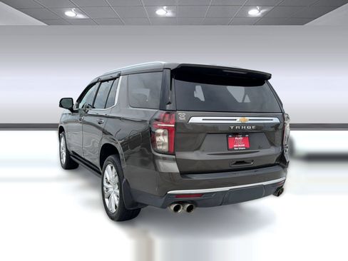 Used 2021 Chevrolet Tahoe High Country w/ Premium Package RWD image 3