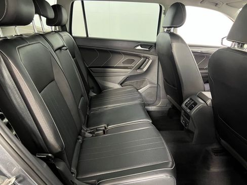 Used 2022 Volkswagen Tiguan SE image 28