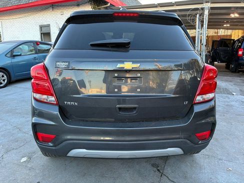 Used 2019 Chevrolet Trax LT w/ LT Convenience Package FWD image 7