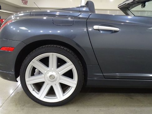 Used 2008 Chrysler Crossfire Limited RWD image 31