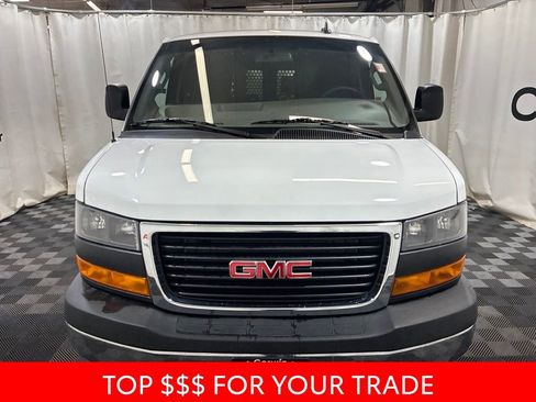 Used 2024 GMC Savana 2500 w/ Driver Convenience Package RWD image 2