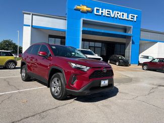 Used 2025 Toyota RAV4 XLE w/ Convenience Package AWD/4WD video 1