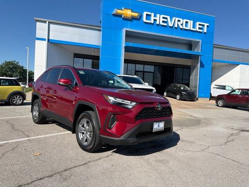 Used 2025 Toyota RAV4 XLE w/ Convenience Package AWD/4WD image 1