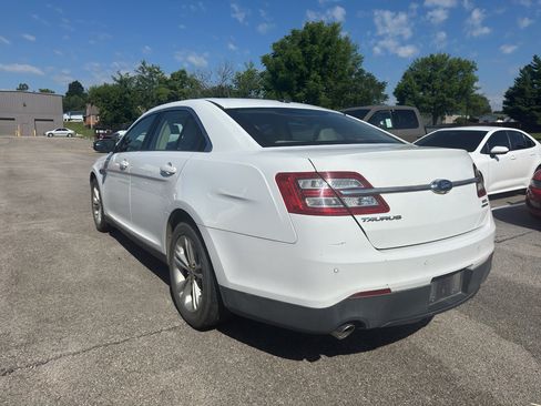 Used 2015 Ford Taurus SEL FWD image 5