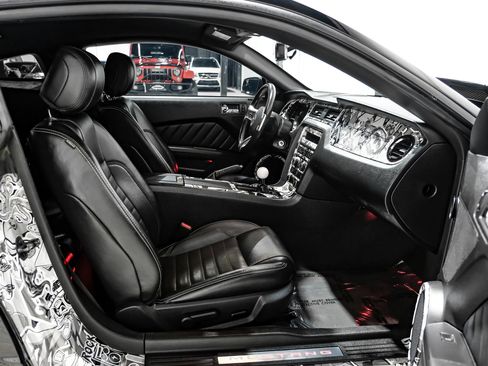 Used 2013 Ford Mustang GT Premium w/ Security Pkg image 34