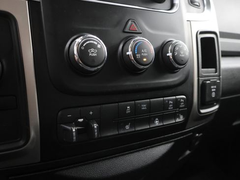 Used 2018 RAM 2500 Big Horn AWD/4WD image 44