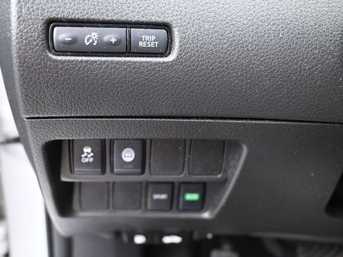 Used 2022 Nissan Rogue Sport S FWD image 13