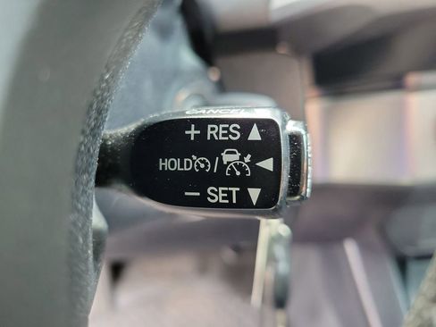 Used 2019 Toyota Tacoma SR5 AWD/4WD image 25