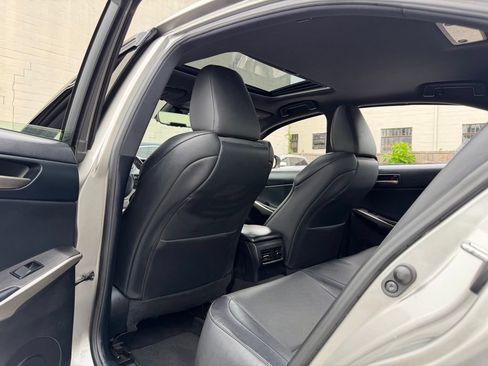Used 2019 Lexus IS 300 F Sport w/ F Sport Package AWD/4WD image 15
