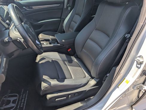 Used 2022 Honda Accord Sport image 10