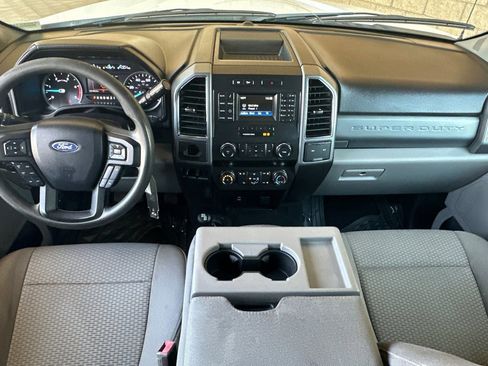Used 2019 Ford F550 XLT DRW image 13