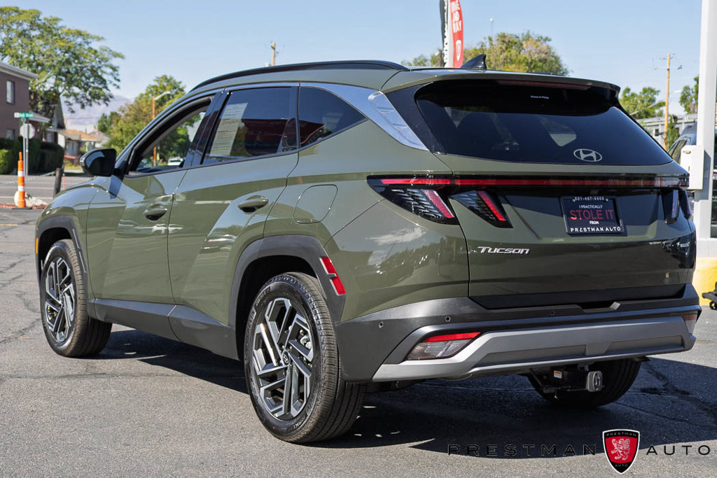 Used 2025 Hyundai Tucson Limited AWD/4WD image 16