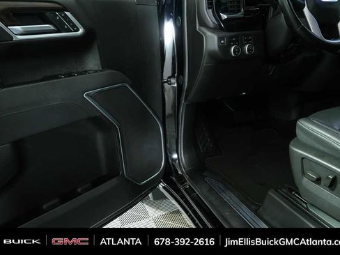 Used 2025 GMC Sierra 1500 SLT image 7
