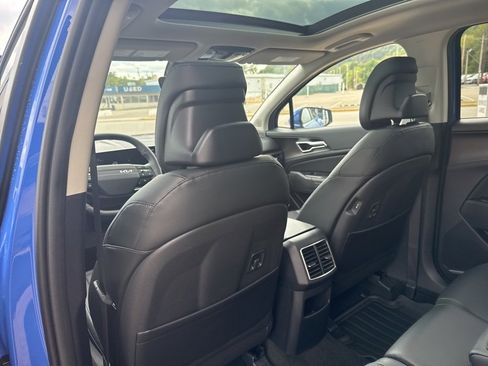New 2026 Kia Sportage EX w/ EX Panorama Roof Package image 22