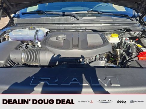 Used 2025 RAM 1500 Laramie AWD/4WD image 22