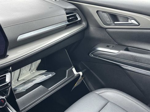 Certified 2024 Chevrolet Traverse LT w/ Enhanced Driving Package image 34