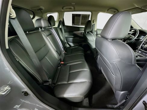 Used 2024 Nissan Murano SV w/ SV Midnight Edition Package image 11