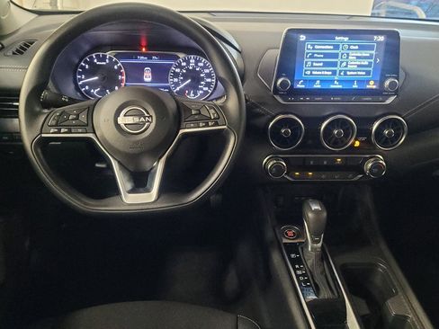 Used 2025 Nissan Sentra SV FWD image 22