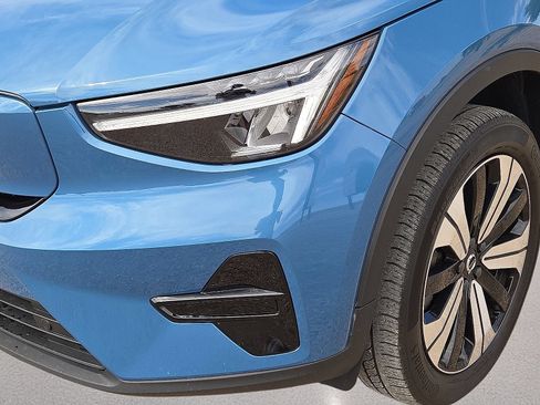 Certified 2023 Volvo XC40 Recharge Core AWD/4WD image 10