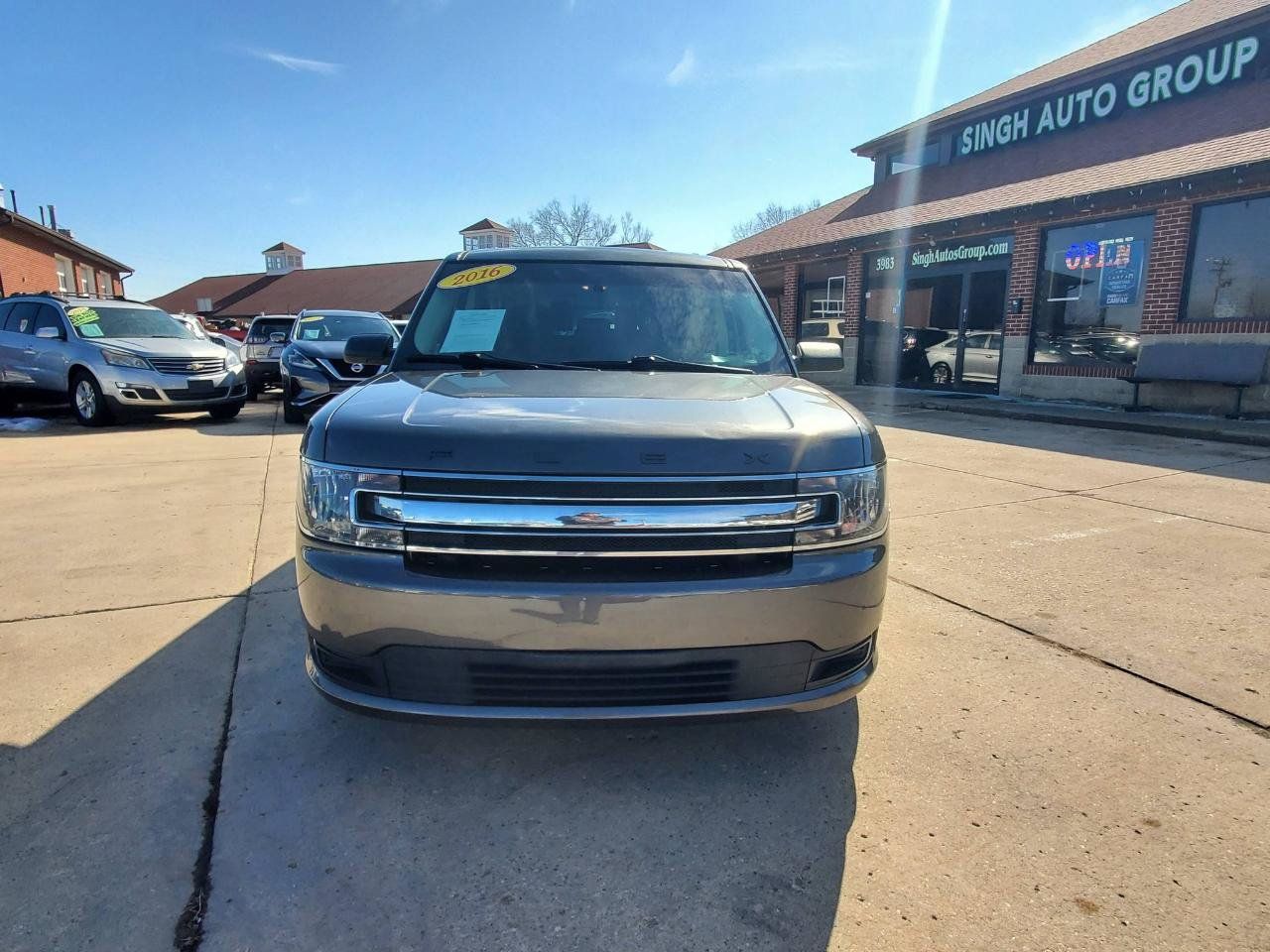 Used 2016 Ford Flex SE FWD image 2
