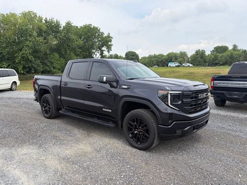 Used 2024 GMC Sierra 1500 Elevation w/ Elevation Premium Package AWD/4WD image 16