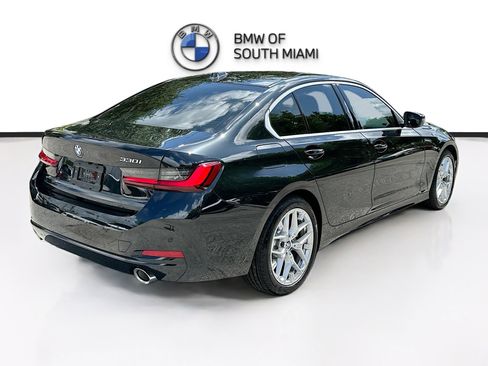 Certified 2025 BMW 330i Sedan RWD image 7