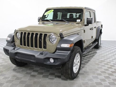 Used 2020 Jeep Gladiator Sport w/ Quick Order Package 24S image 2