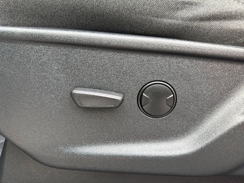 Used 2023 Ford F150 XLT image 18