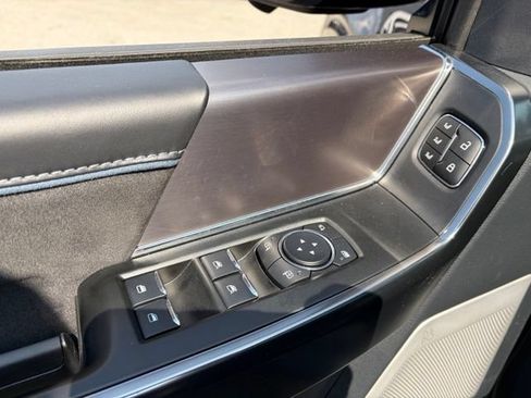 Used 2025 Ford F150 Platinum w/ Equipment Group 702A High AWD/4WD image 18