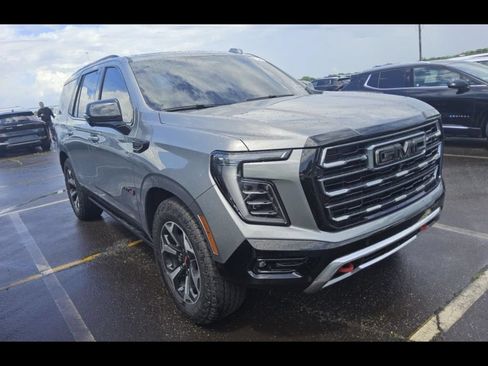 Used 2026 GMC Yukon AT4 w/ AT4 Premium Plus Package AWD/4WD image 3