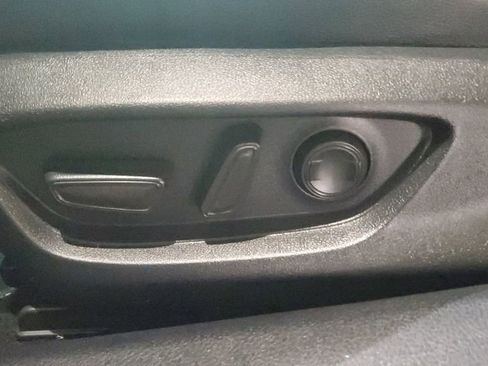 Used 2025 Toyota Camry XSE image 23