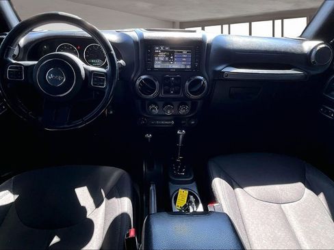 Used 2017 Jeep Wrangler Unlimited Sport w/ Quick Order Package 24S AWD/4WD image 17