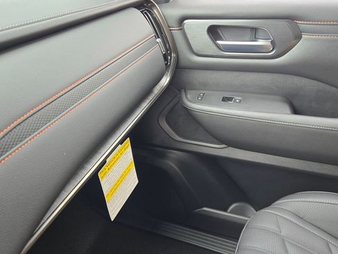 New 2025 Nissan Armada PRO-4X image 24