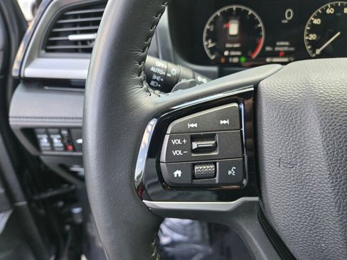 Certified 2025 Honda Odyssey Touring image 24
