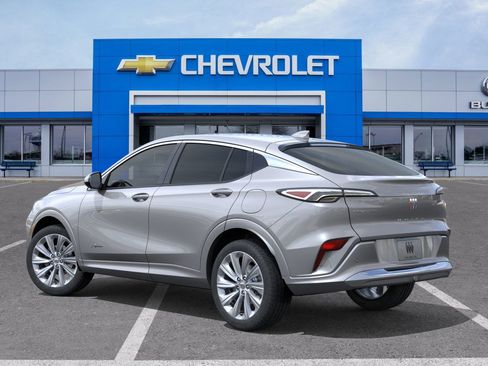 New 2025 Buick Envista Avenir image 3