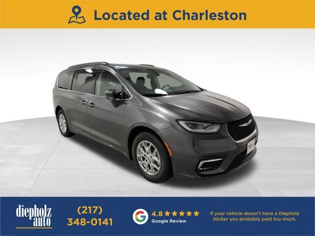 Used 2022 Chrysler Pacifica Touring-L FWD image 1