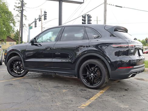 Used 2020 Porsche Cayenne AWD/4WD image 9