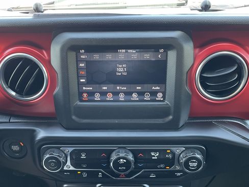 Used 2021 Jeep Wrangler Unlimited Rubicon image 27