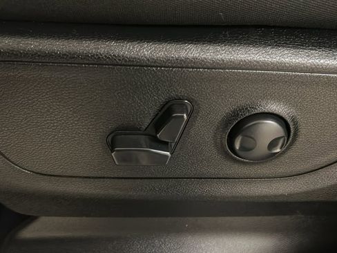 Used 2025 RAM 1500 Big Horn AWD/4WD image 21