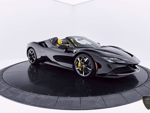 Used 2024 Ferrari SF90 Spider AWD/4WD image 26