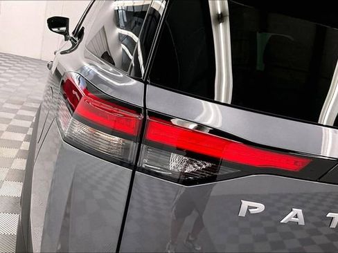 New 2025 Nissan Pathfinder Platinum w/ Cargo Package image 17