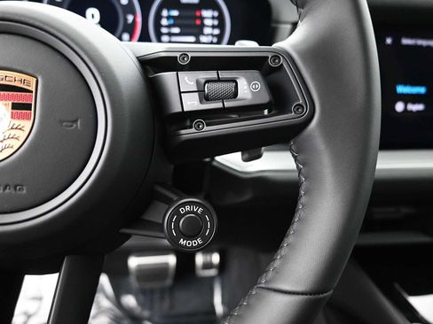 New 2026 Porsche Cayenne S AWD/4WD image 11