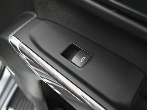 Used 2019 Chevrolet Silverado 1500 LTZ w/ LTZ Premium Package image 52