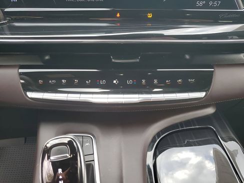 Certified 2024 Cadillac Escalade V w/ LPO, ONYX Package image 42