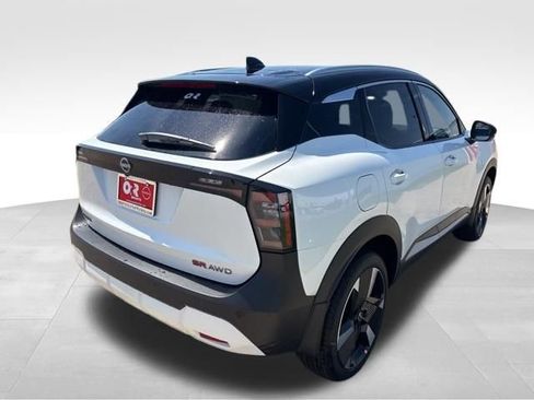 New 2026 Nissan Kicks SR AWD/4WD image 5