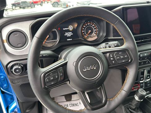 Used 2024 Jeep Wrangler Sport AWD/4WD image 13