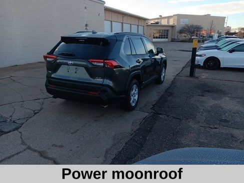 Used 2019 Toyota RAV4 XLE image 4