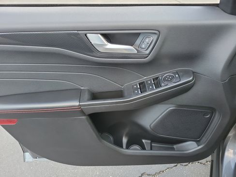Certified 2025 Ford Escape ST-Line w/ Tech Pack #1 FWD image 11